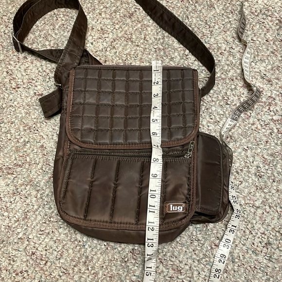 Lug crossbody purse - Picture 3 of 12